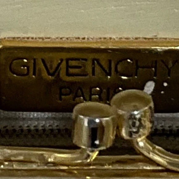 Givenchy beige crossbody. 9-H4c - Picture 6 of 9